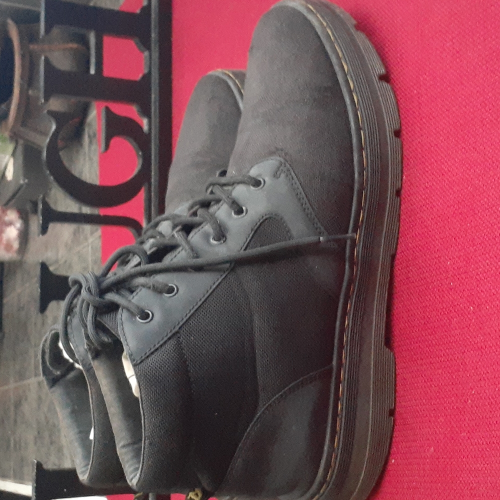 DR. MARTENS BONNY BOOTS